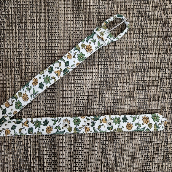 Vintage Accessories - Vintage Belt Floral Skinny 1960s 60s New Old Stock Green Gold Cream MCM S M